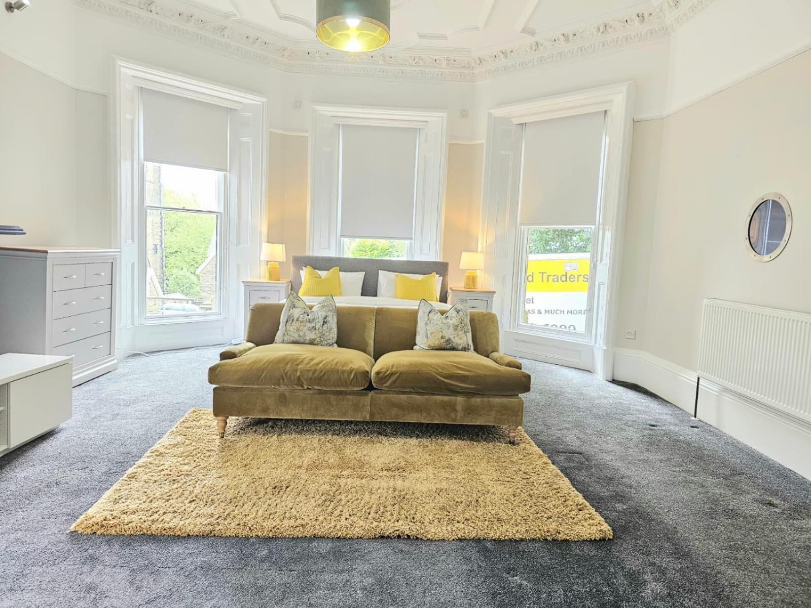 Broomfield Guest house